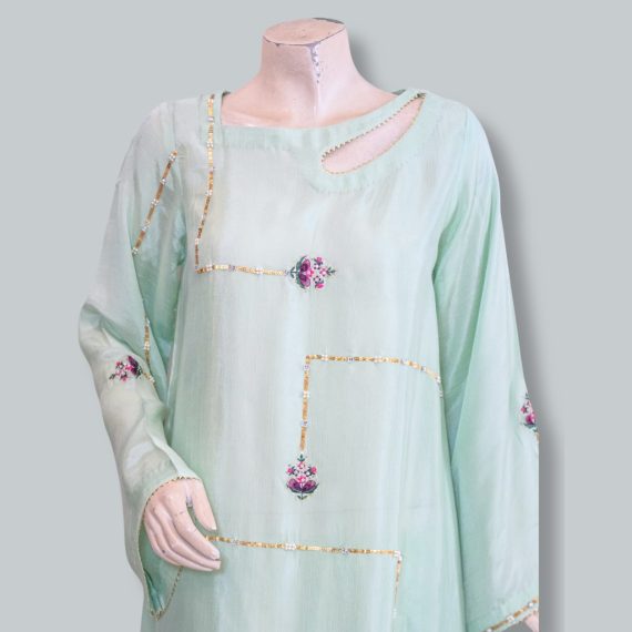 Roses Track Raw Silk