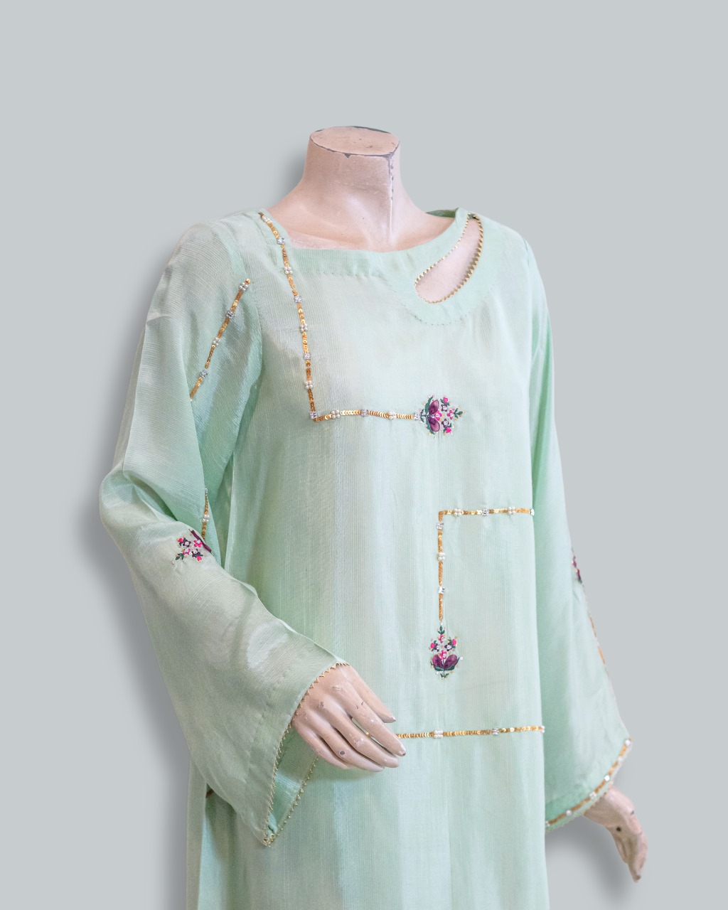 Roses Track Raw Silk - Image 3